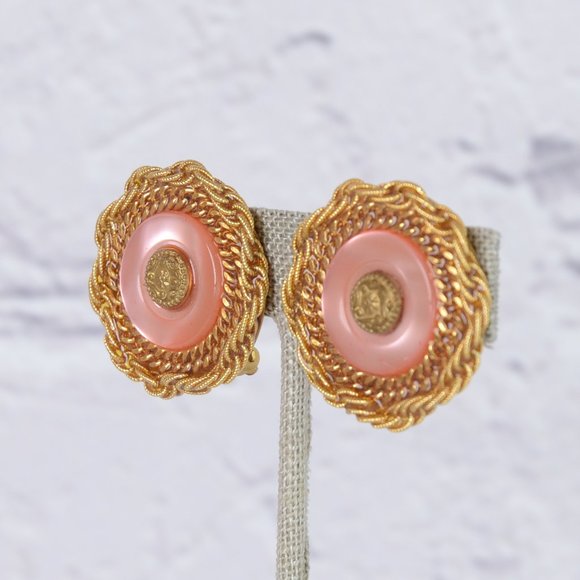 Vintage Patti Horn Pink Pearlescent Disc Earrings… - Picture 3 of 15